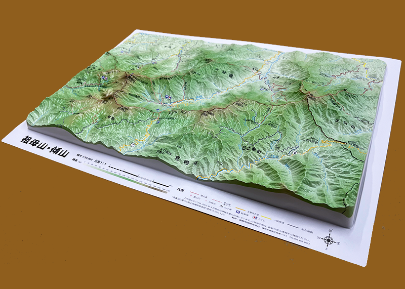 画像を拡大 山岳立体地図「祖母山・傾山 登山マップ」3